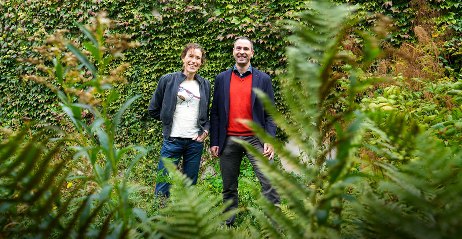 Veerle Van linden (coördinator Klimrek, ILVO) en Pieter Van Oost (adviseur plantaardige productie Boerenbond). Photographer: Tom Dewanckele | Copyright: Boerenbond